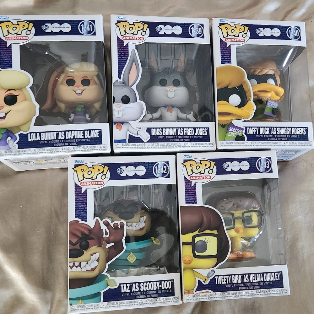 Looney Toons dressed as Mystery Inc Funko Lot